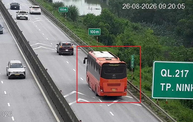 Rà soát, đánh giá kỹ quy định về khoảng cách an toàn trên cao tốc

